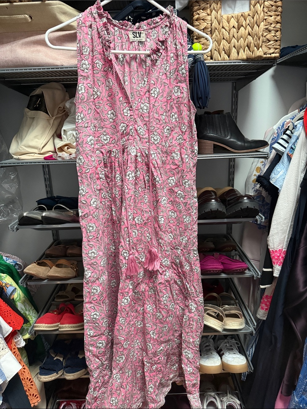 Sur la vague Pink Floral Tassel-Detail Sleeveless Maxi